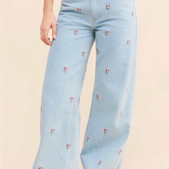 Farm Rio Rose Embroidered Jeans Size 27 - Picture 1 of 6